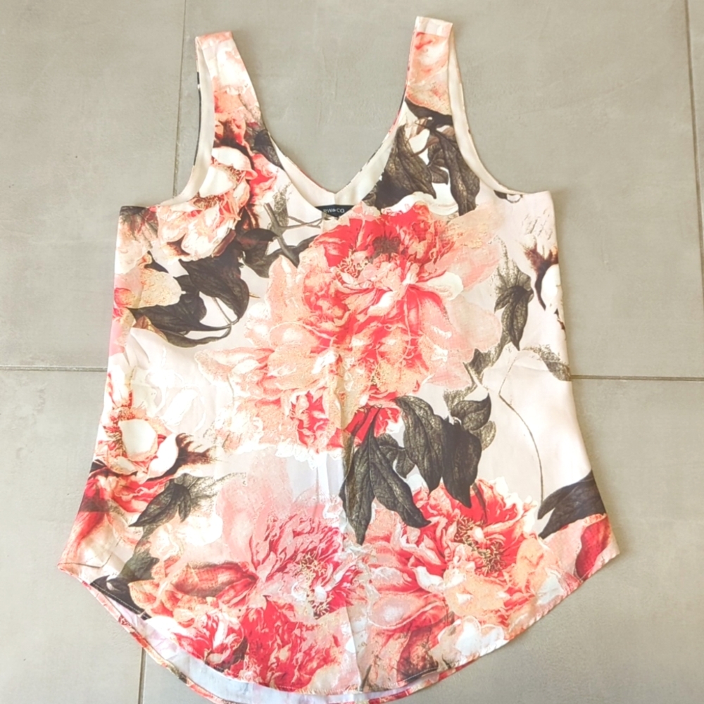 3/$20 RW&CO Floral Tank Top